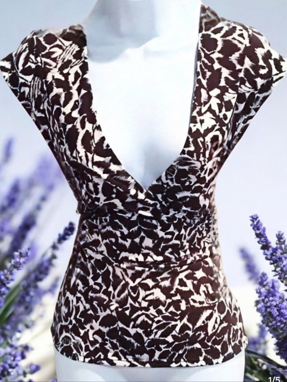 BCBGMAXAZRIA Brown Cream Plunge V-Neck Cap Sleeve Tie Back Animal Print. Blouse